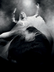 Gisele Bündchen - Bob Wolfenson Photoshoot for Vogue Magazine, May 2015 - 5xMQ 0CEiHhCQ