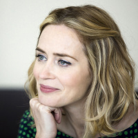 Эмили Блант (Emily Blunt) Press Conference for The Girl On the Train at the Mandarin Oriental Hotel, 25.09.2016 (26xHQ) 0UxZAfIc