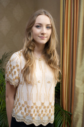Saoirse Ronan - Saoirse Ronan - The Lovely Bones press conference portraits by Vera Anderson (Los Angeles, December 4, 2009) - 8xHQ 0kftTDsk