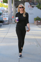 Kate Upton - Out in Beverly Hills (2015.02.25.) (25xHQ) 0llmTR1O