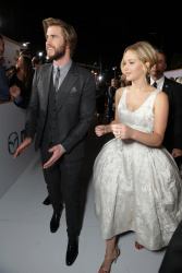 Liam Hemsworth, Jennifer Lawrence, Josh Hutcherson - 'The Hunger Games: Mockingjay - Part 1'Los Angeles Premiere at Nokia Theatre L.A. Live, Лос-Анджелес, 17 ноября 2014 (119xHQ) 35NV7YaN