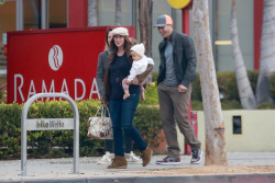 Jennifer Love Hewitt - Out for lunch in West Hollywood, 13 января 2015 (20xHQ) 5kPSThew