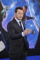 Крис Прэтт (Chris Pratt) ‘Guardians of the Galaxy’ Premiere at Empire Leicester Square in London, 24.07.2014 (50xHQ) 67exqU1b