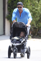 Josh Duhamel - Out and about in Brentwood - May 9, 2015 - 22xHQ 6gxas2t9