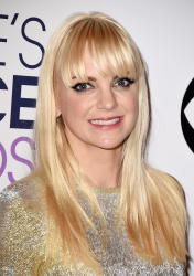 Anna Faris - The 41st Annual People's Choice Awards in LA - January 7, 2015 - 223xHQ 7kbTqUWM