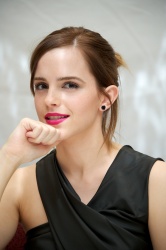 Emma Watson - The Perks of Being a Wallflower press conference portraits by Vera Anderson (Toronto, September 7, 2012) - 7xHQ 8CEaXRD0