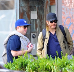 Jake Gyllenhaal & Jonah Hill & America Ferrera - Out And About In NYC 2013.04.30 - 37xHQ 9Hlz7cEh