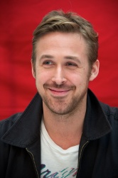 Ryan Gosling - Поиск A5egOzo4