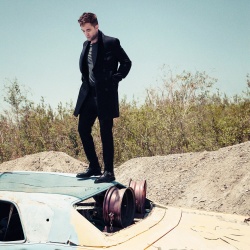Robert Pattinson - Robert Pattinson - Simon Emmett Photoshoot for Esquire UK September 2014 - 6xHQ AYoiOsp1