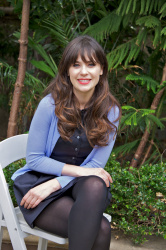 Zooey Deschanel - New Girl press conference portraits by Vera Anderson (Los Angeles, October 10, 2012) - 13xHQ BBucf0hS