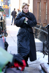 Melissa George - Set of 'The Slap' in West Village, NY- February 5, 2015 (6xHQ) BJzn2m7V