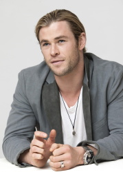 Chris Hemsworth - "The Avengers" press conference portraits by Armando Gallo (Beverly Hills, April 13, 2012) - 26xHQ BbaxkCFr