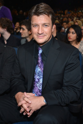Nathan Fillion - Nathan Fillion - 39th Annual People's Choice Awards at Nokia Theatre in Los Angeles (January 9, 2013) - 28xHQ CKcooQRY