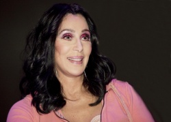 Cher - "Burlesque" press conference portraits by Armando Gallo (Las Vegas, October 16, 2010) - 6xHQ CtEucw8m