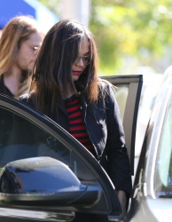 Zoe Saldana - Zoe Saldana - Out and about in West Hollywood - February 12, 2015 (47xHQ) DfgPeR2h