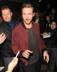 Ryan Gosling - Night out in London - April 9, 2015 - 12xHQ ESer5WLA