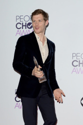 Joseph Morgan, Persia White - 40th People's Choice Awards held at Nokia Theatre L.A. Live in Los Angeles (January 8, 2014) - 114xHQ ElIOpTZP
