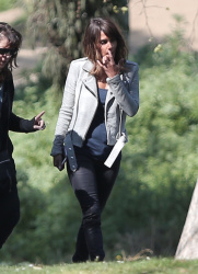 Halle Berry - Filming 'Extant' in LA - February 25, 2015 (13xHQ) GPuRuqPa