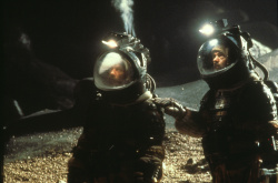 Ian Holm, Sigourney Weaver - постеры и промо стиль к фильму "Alien (Чужой)", 1979 (70хHQ) GrbMZPCa