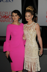 Jennifer Morrison - Jennifer Morrison & Ginnifer Goodwin - 38th People's Choice Awards held at Nokia Theatre in Los Angeles (January 11, 2012) - 244xHQ I5N2W7Dn