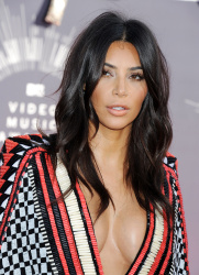 Kim Kardashian - 2014 MTV Video Music Awards in Los Angeles, August 24, 2014 - 90xHQ I8mpL2kV