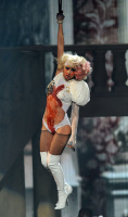 Лэди Гага (Lady Gaga) MTV Video Music Awards, show, 2009 - 83xHQ IjNxDxmi