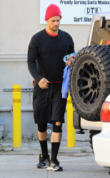 Josh Duhamel - stops by a gym for an afternoon workout in Santa Monica, California - December 27, 2014 - 11xHQ Jcm4QurX