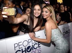 Sarah Hyland - 41st Annual People's Choice Awards at Nokia Theatre L.A. Live on January 7, 2015 in Los Angeles, California - 207xHQ JnSVwnQa