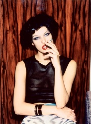 Milla Jovovich - Ellen von Unwerth Photoshoot 1997 for The Face - 16xHQ MH06YA8e