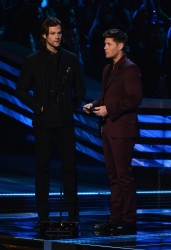 Jensen Ackles & Jared Padalecki - 39th Annual People's Choice Awards at Nokia Theatre in Los Angeles (January 9, 2013) - 170xHQ MX6bTWPd