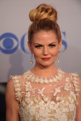 Jennifer Morrison - Jennifer Morrison & Ginnifer Goodwin - 38th People's Choice Awards held at Nokia Theatre in Los Angeles (January 11, 2012) - 244xHQ N4dR3wrS