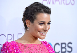 Lea Michele - 2013 People's Choice Awards at the Nokia Theatre in Los Angeles, California - January 9, 2013 - 339xHQ PbkHlTVN