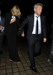 Charlize Theron and Sean Penn - seen leaving Royal Festival Hall. London - February 16, 2015 (153xHQ) Rzs7nZyb