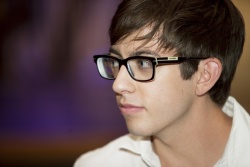 Kevin McHale - "Glee" press conference portraits by Armando Gallo (Los Angeles, September 28, 2010) - 6xHQ TLqYYoDU