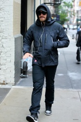 Jake Gyllenhaal - Out & About In New York City 2015.06.01 - 22xHQ TTPMmZku