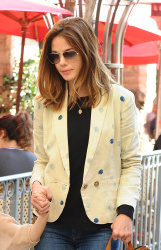Michelle Monaghan - At the Grove in Los Angeles, 19 января 2015 (20xHQ) V3JZmjSP