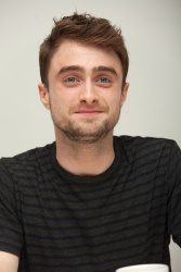 Daniel Radcliffe - What If press conference portraits by Herve Tropea (Los Angeles, August 7, 2014) - 8xHQ VplfSWay