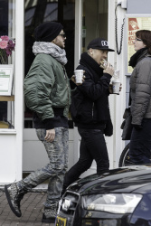 Adam Lambert - out and about with Sauli Koskinen in Amsterdam (2015.01.31) - 10xHQ Wq4hH7LX