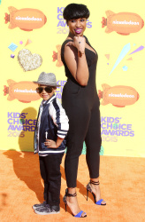 Jennifer Hudson - 28th Annual Kids' Choice Awards, Inglewood, 28 марта 2015 (145xHQ) XL4gnrKR