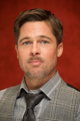 Brad Pitt - The Curious Case of Benjamin Button press conference portraits by Vera Anderson (Los Angeles, December 6, 2008) - 14xHQ YbUQohPx