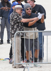 Zac Efron & Robert De Niro - On the set of Dirty Grandpa in Tybee Island,Giorgia 2015.04.28 - 103xHQ ZTyKBmpM