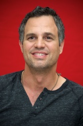 Mark Ruffalo - Mark Ruffalo - Now You See Me press conference portraits by Vera Anderson (New Orleans, May 12, 2013) - 5xHQ Za5qnnyJ