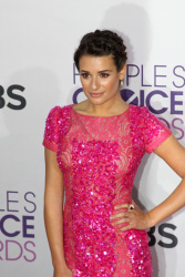 Lea Michele - 2013 People's Choice Awards at the Nokia Theatre in Los Angeles, California - January 9, 2013 - 339xHQ A3UZgMvE