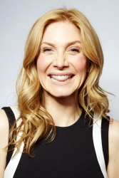 Elizabeth Mitchell - Poses for portraits in New York City, 15.04.2013 - 2xHQ CuZmtfPt