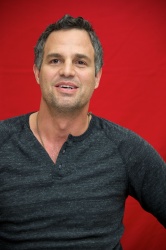 Mark Ruffalo - Now You See Me press conference portraits by Vera Anderson (New Orleans, May 12, 2013) - 5xHQ DQbe788u