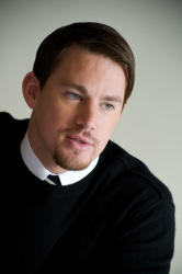 Channing Tatum - Dear John press conference portraits by Vera Anderson (Los Angeles, January 11, 2010) - 9xHQ E9YVlgEI