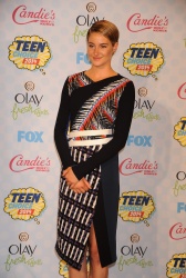 Shailene Woodley - 2014 Teen Choice Awards, Los Angeles August 10, 2014 - 363xHQ EP2XWZ1t
