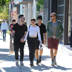 Rose McGowan - Out and about in LA, 17 января 2015 (30xHQ) EVvNA1wm