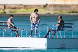 Mark Wahlberg - and his family seen enjoying a holiday in Barbados (December 26, 2014) - 165xHQ FecASzCP