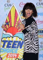 Zendaya Coleman - FOX's 2014 Teen Choice Awards at The Shrine Auditorium on August 10, 2014 in Los Angeles, California - 436xHQ FkIdVpK6